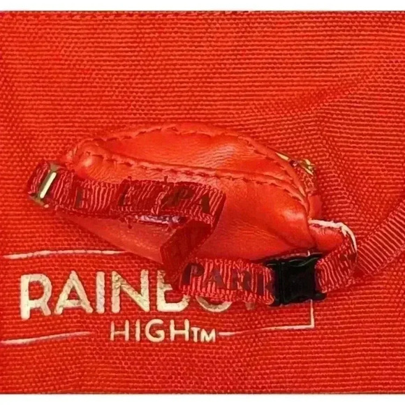 Rainbow High Mini Accessories Studio Ruby Anderson Fanny Pack Bag Doll Handbag - Picture 3 of 5